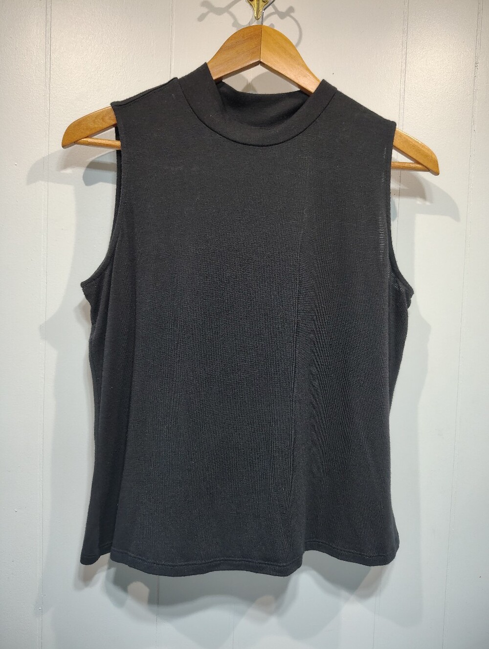 Athleta Black Threadlight Turtleneck Tank Black Size Medium